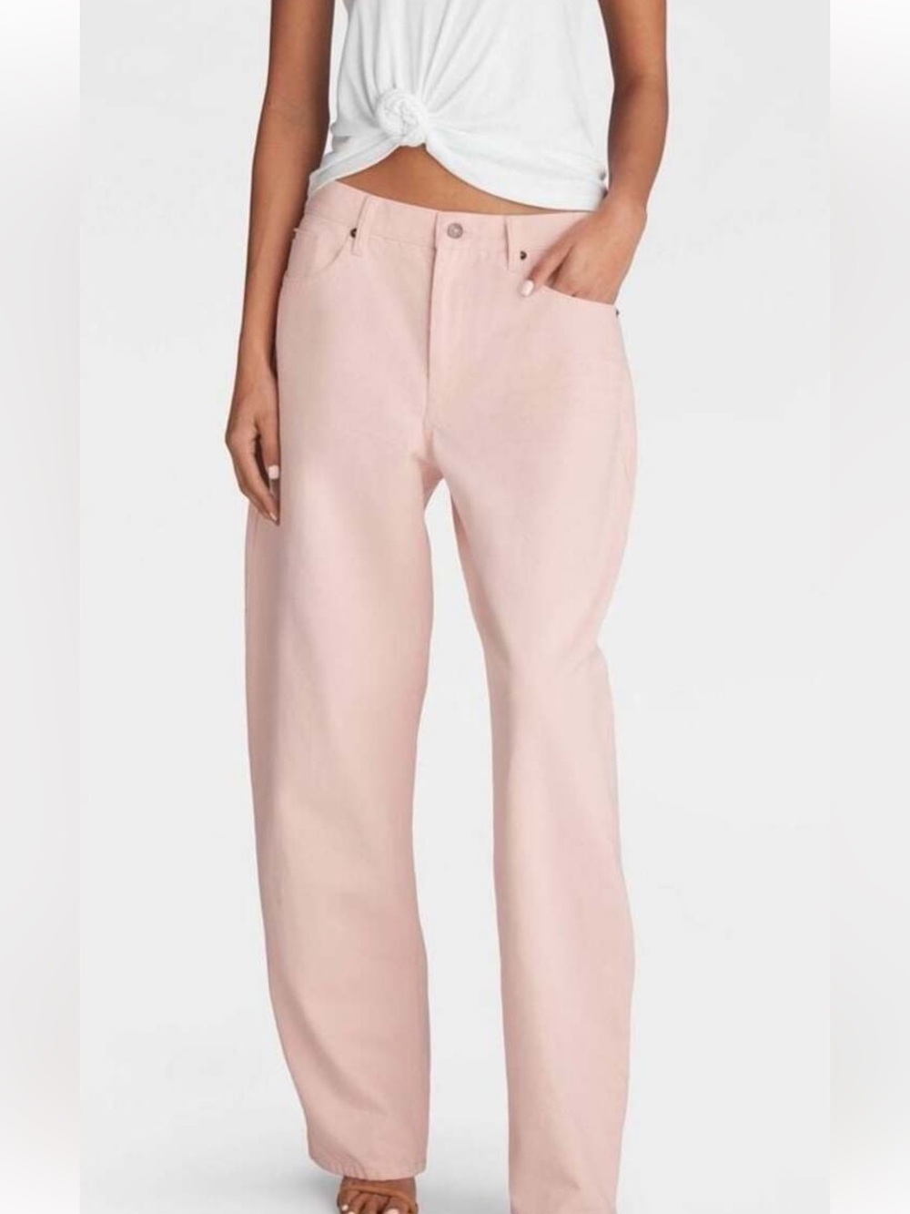 Mid-Rise Barrel Leg 'The Kahlana Jean' - Light Pink size 8